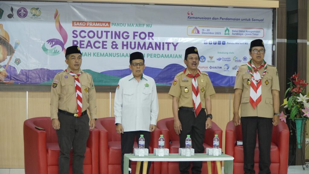 Pembukaan Kemah Kemanusiaan dan Perdamaian bersama pengurus Sako Pramuka Pandu Ma’arif dan perwakilan BDK Surabaya.