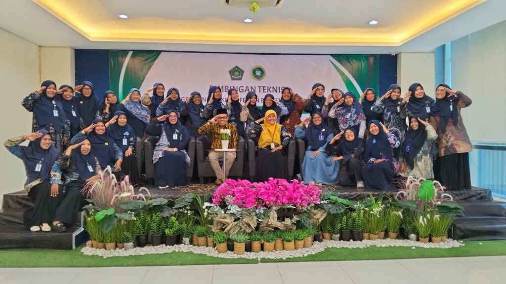 Bimtek Kepala RA Surabaya 2025 dibuka Kepala Kankemenag Dr Muhammad Muslim di Graha Ilmu SMA Al Falah Ketintang