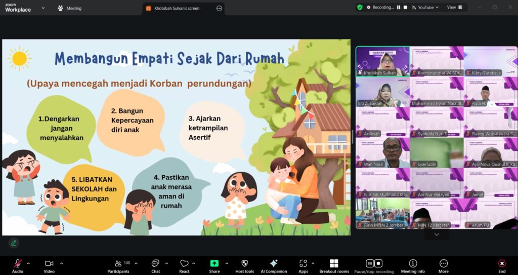 Antusiasme peserta Webinar yang dipandu Moderator Siti Zubaidah dalam Webinar edukasi bullying di madrasaha