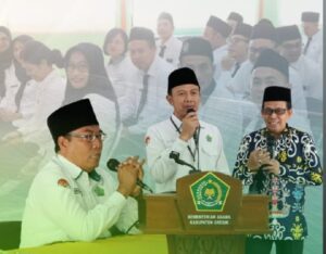 Pembukaan Bimtek Ekoteologi BDK Surabaya di Kemenag Gresik bersama Plt Kakan Kemenag dan peserta penyuluh serta penghulu